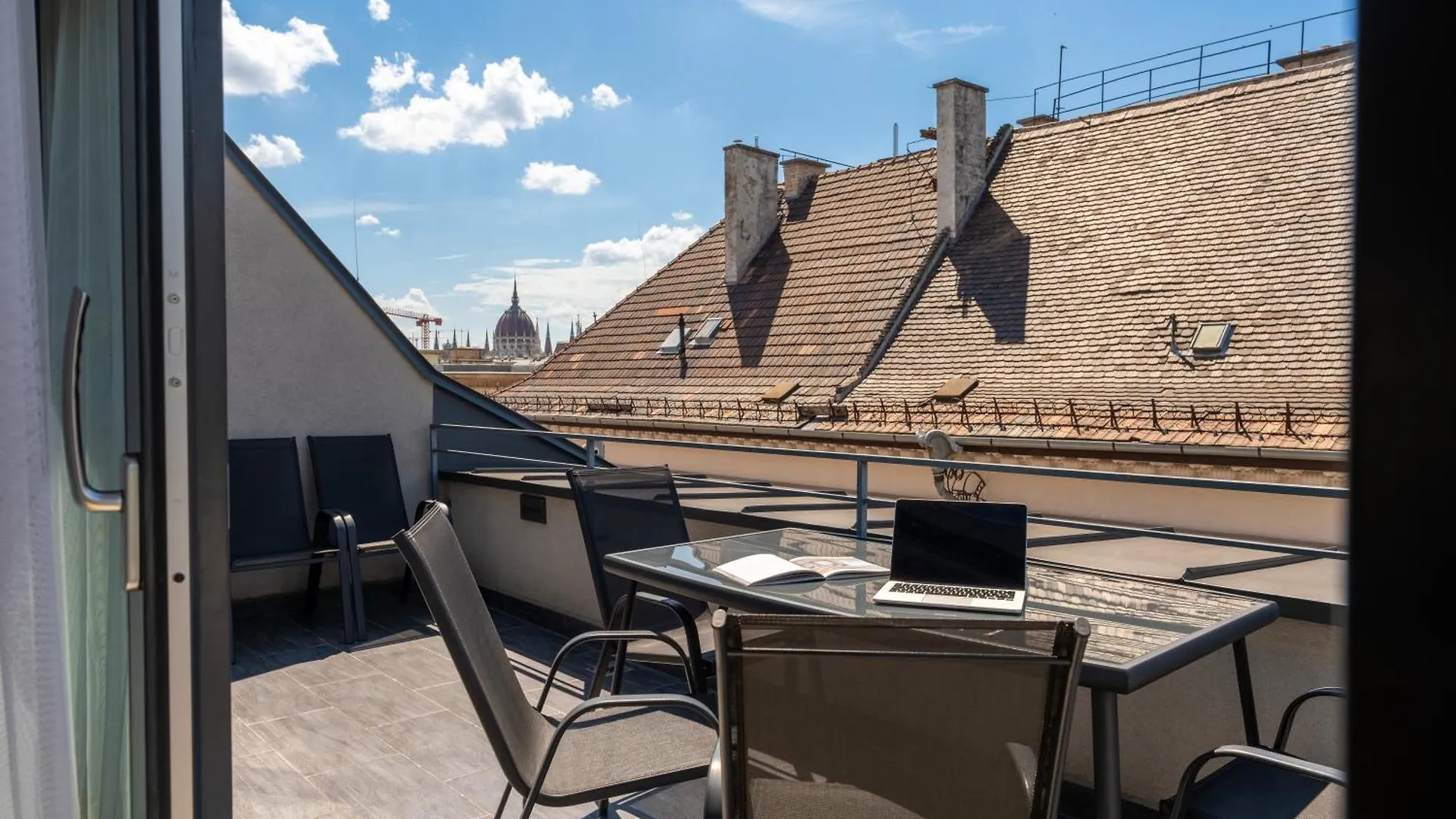 Apartment Parliament Panorama Suite Budapest Hungary
